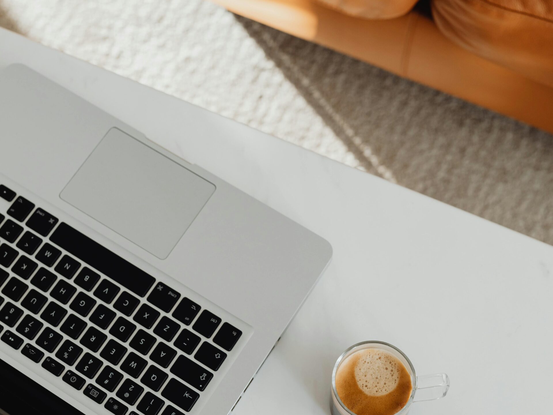 Shopify e-poe tegemine – kellele Shopify sobib ja miks see on 2025. aastal üks tugevamaid platvorme